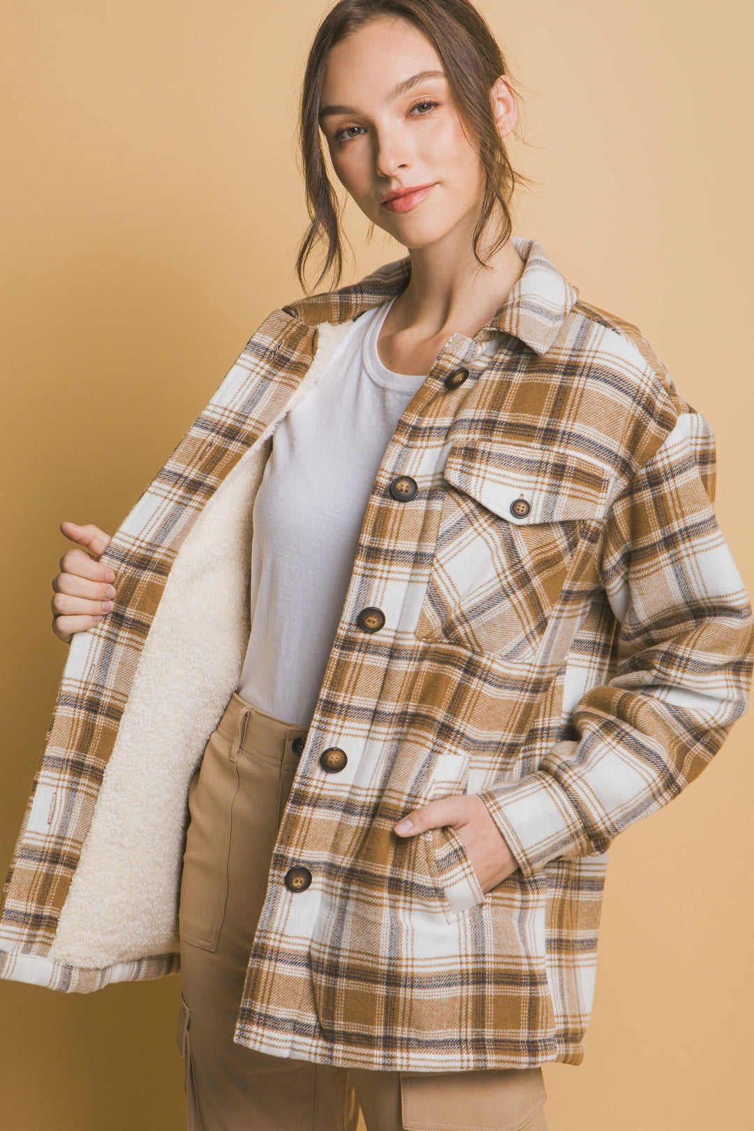 Nights In Gatlinburg Plaid Sherpa Shacket (Cocoa)