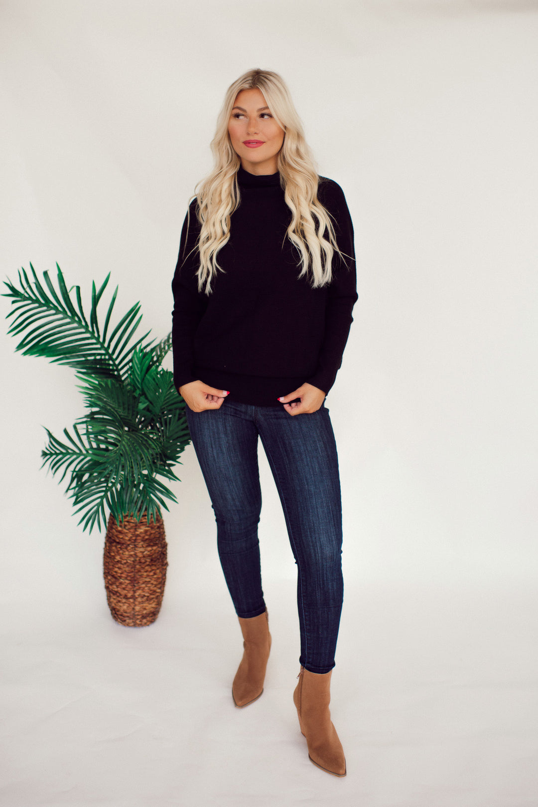 Loose Fit Turtleneck Sweater- Black