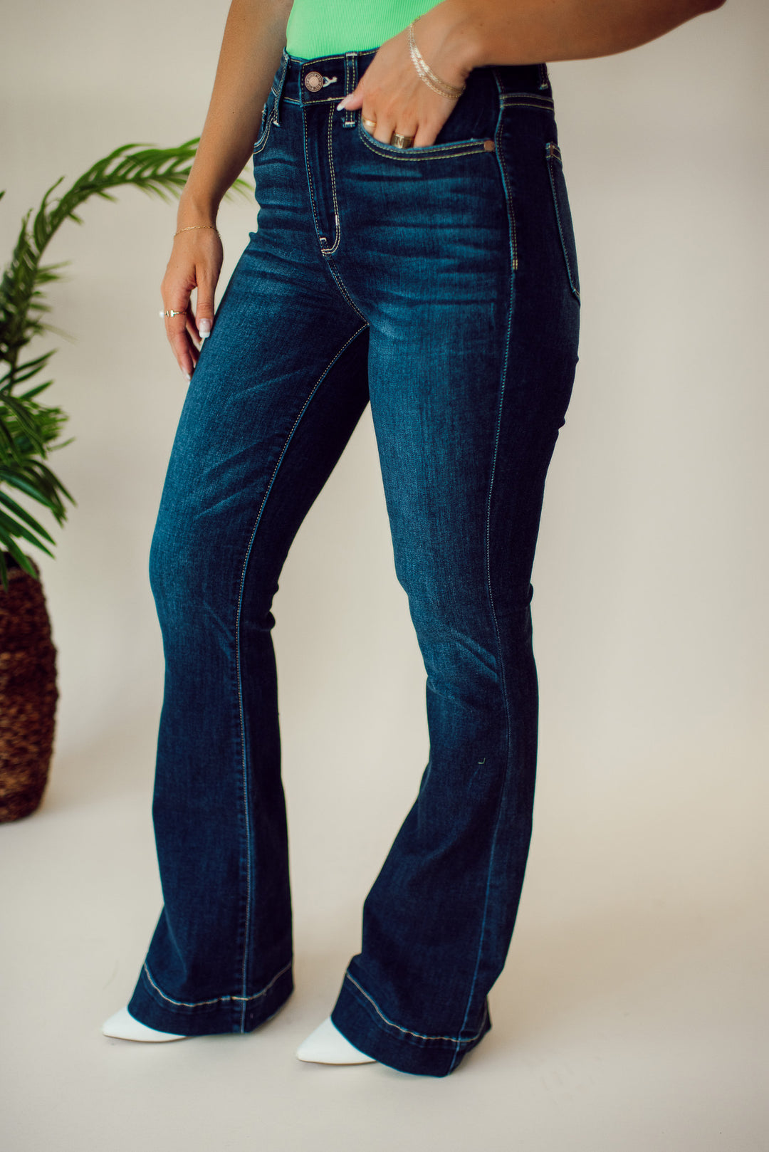 Judy Blue Zoey Flare Jeans (Dark Wash)