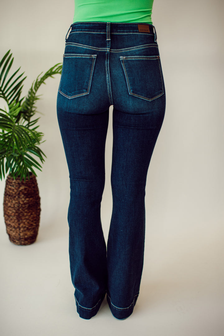 Judy Blue Zoey Flare Jeans (Dark Wash)