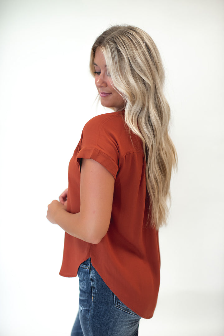 Fallon Short Sleeve Top (Rust)