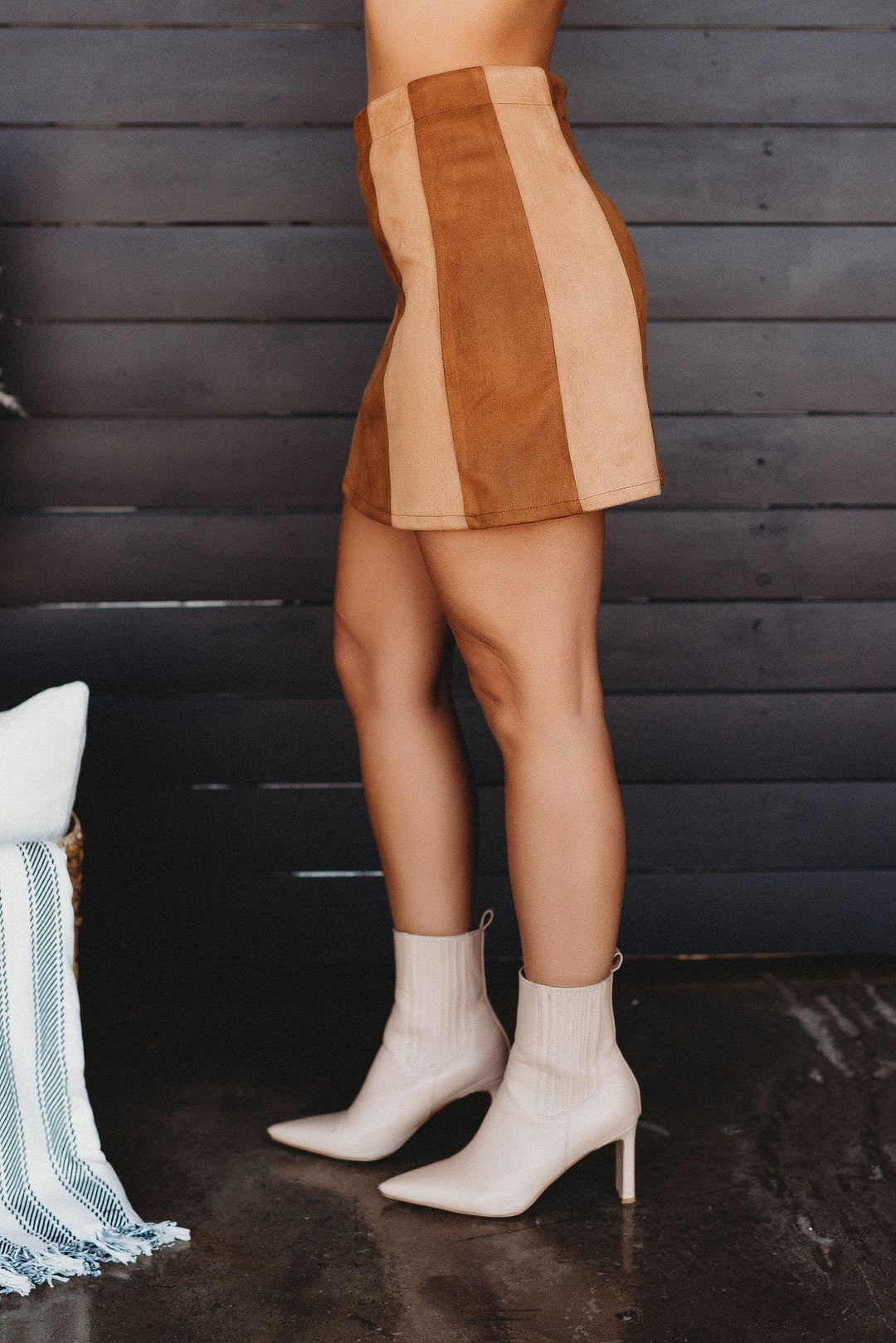 The Feeling Is Neutral Skirt (Camel/Tan)