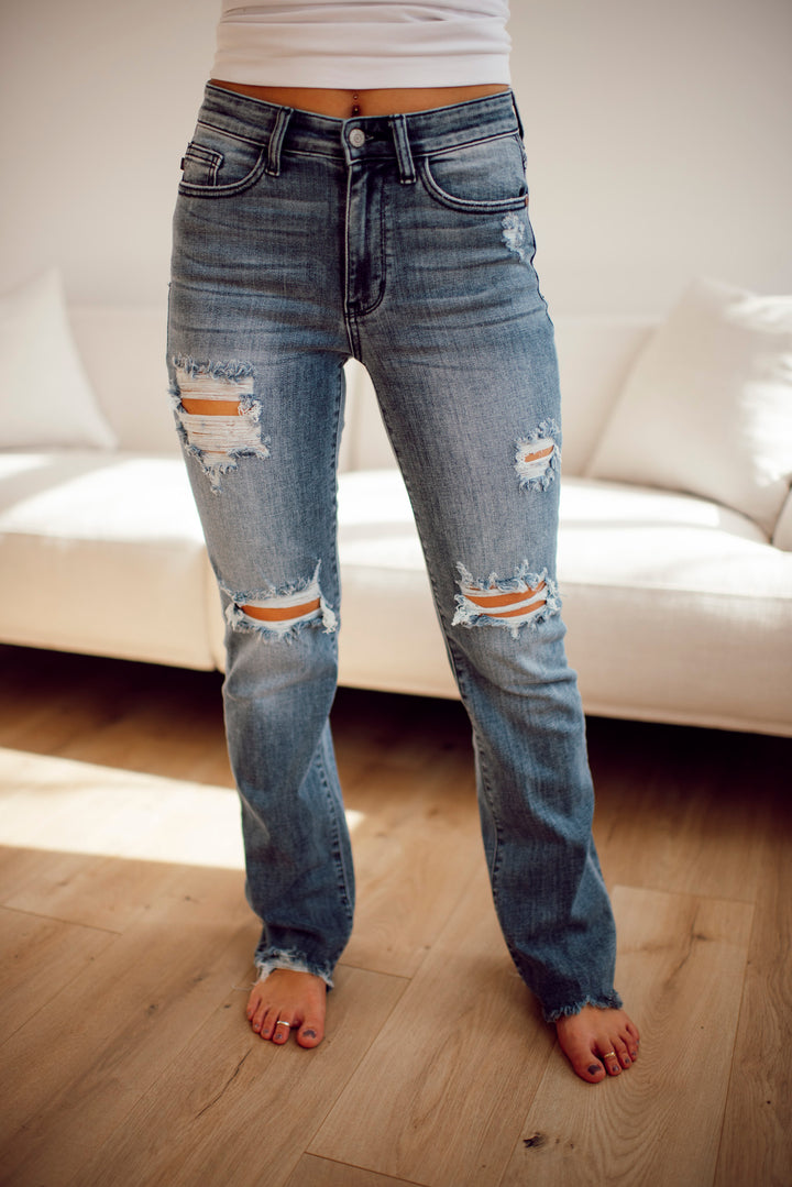 PREORDER Judy Blue O'Hara Destroyed Straight Jeans